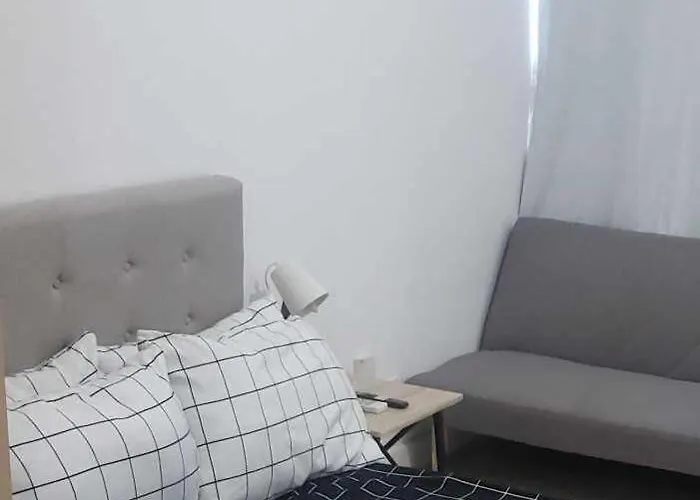 Fast Wifi - Free Pool Access - Netflix - Hot Shower Apartamento Manila